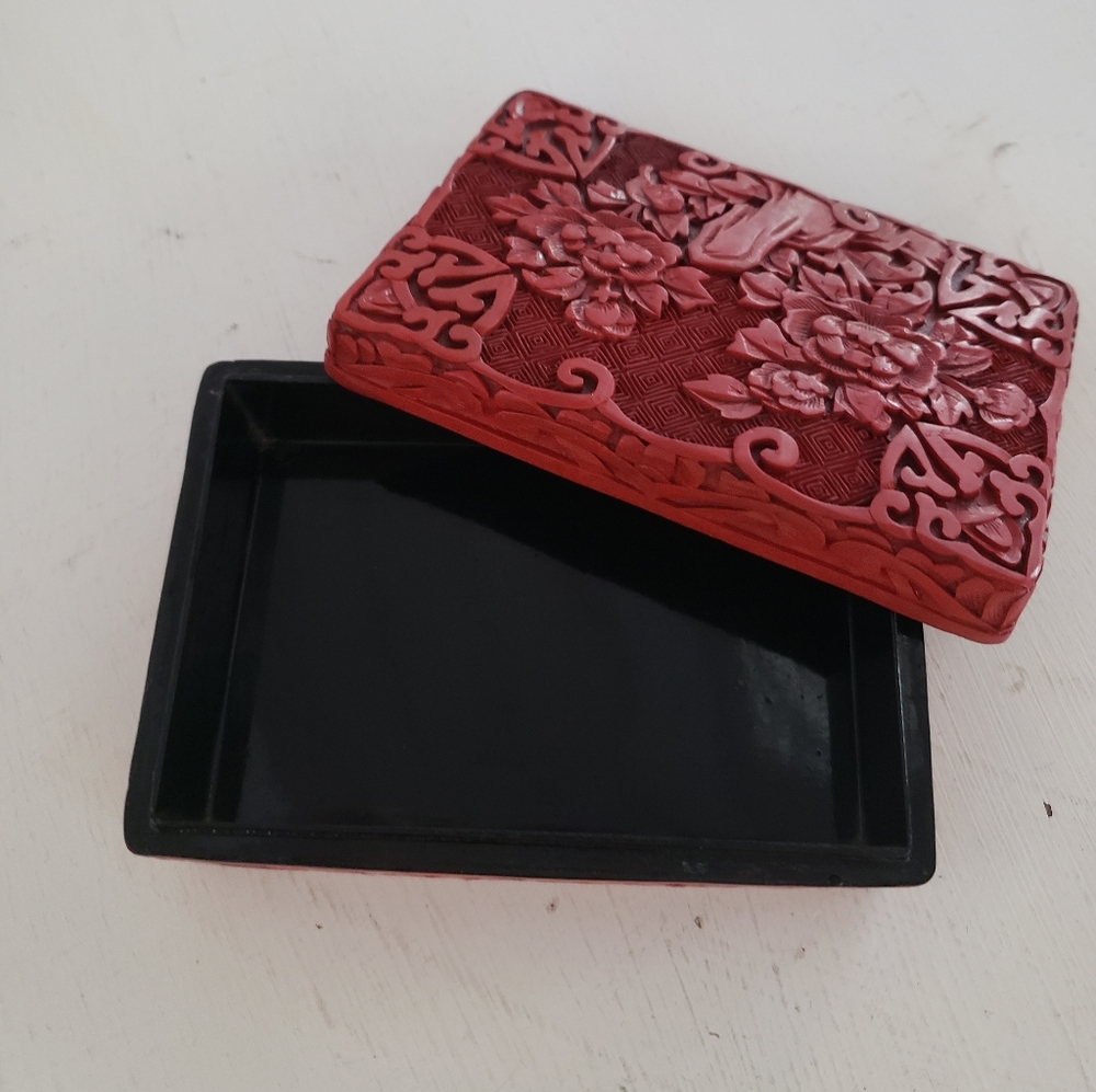 Vintage Cinnabar Box, Used, Red - Picture 3 of 8